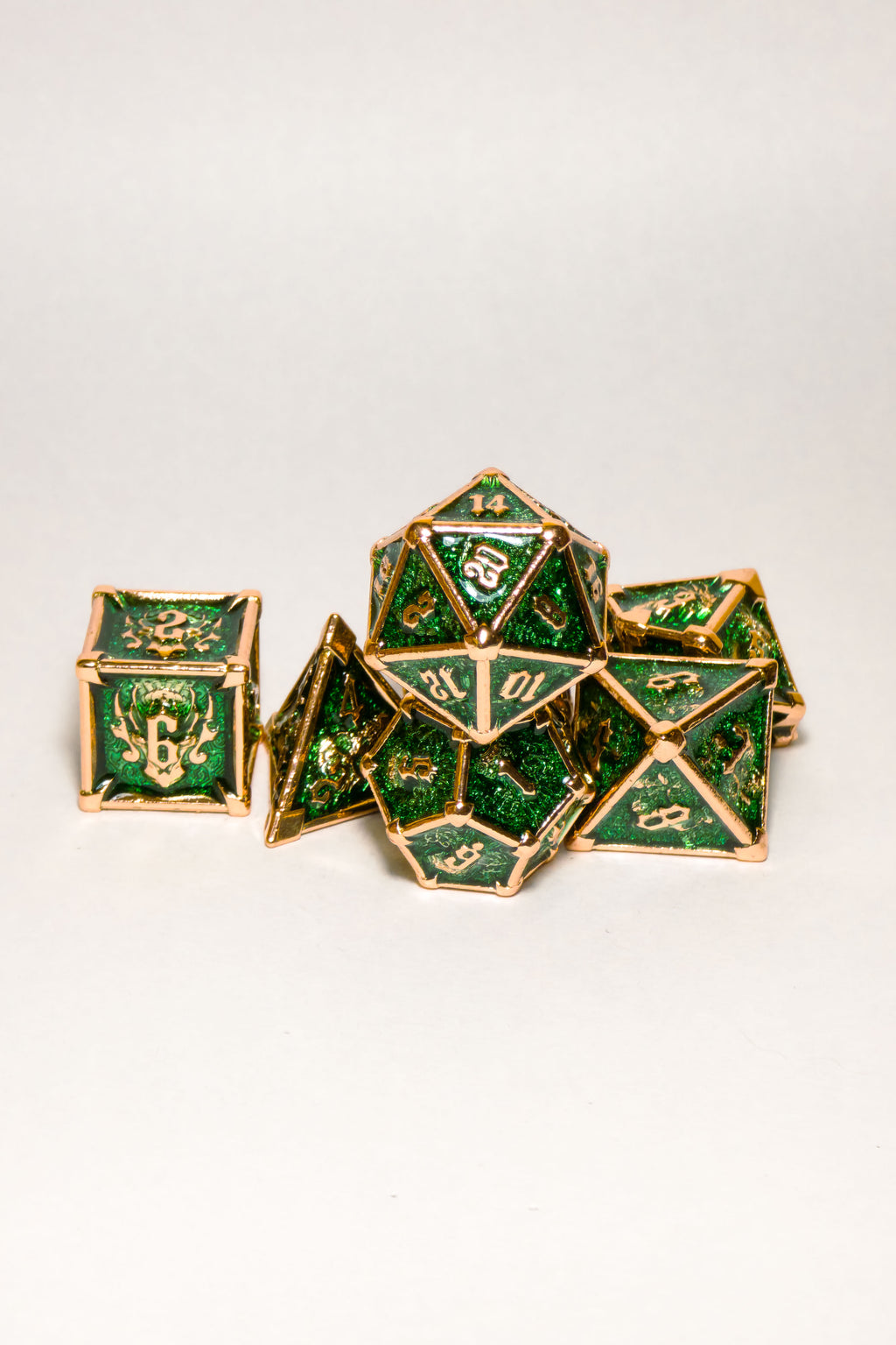 Set de 7 Dados Metálicos: Tótem Demonio
