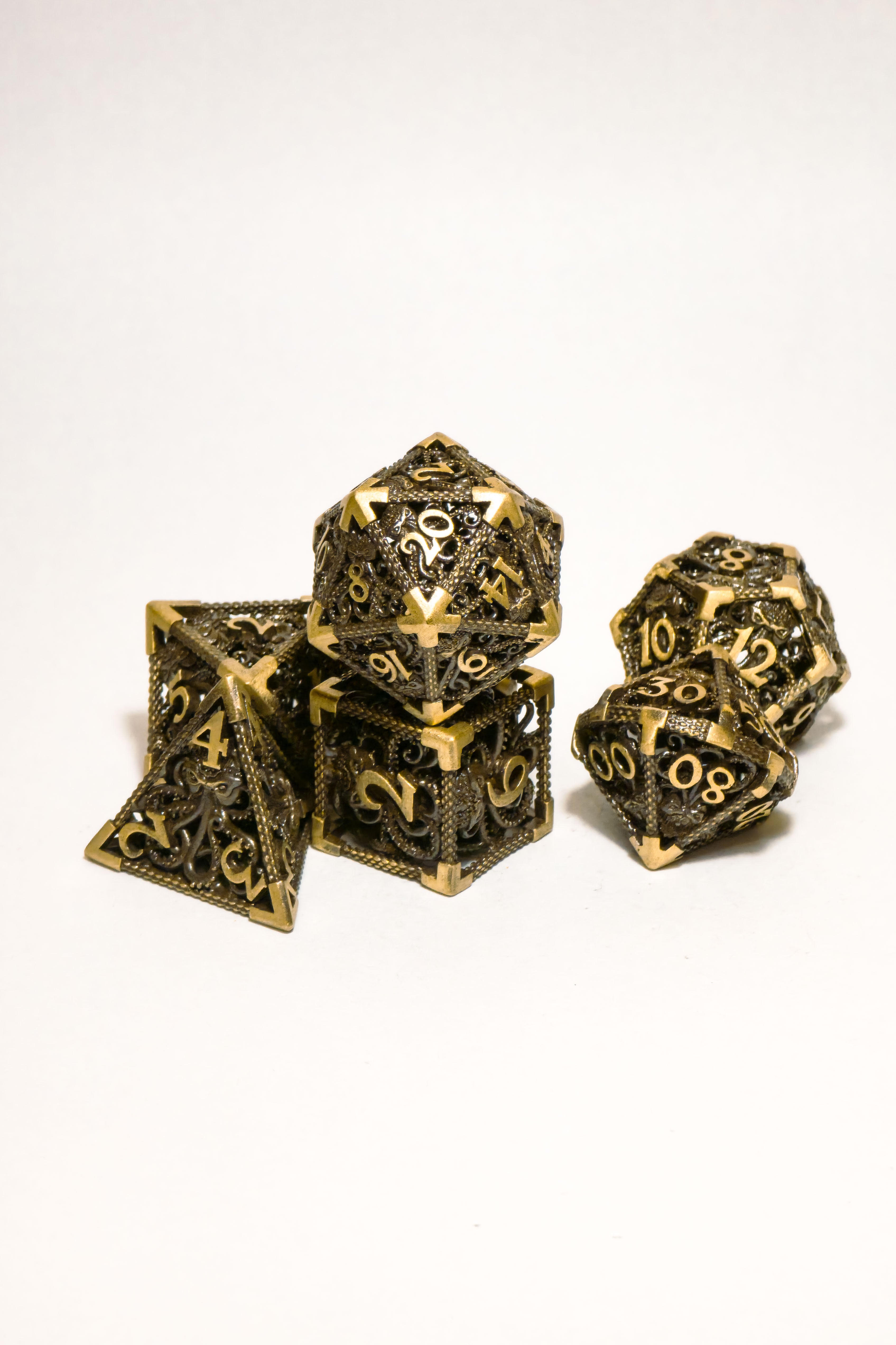 Set de 7 Dados Metálicos: Dragón (Huecos)
