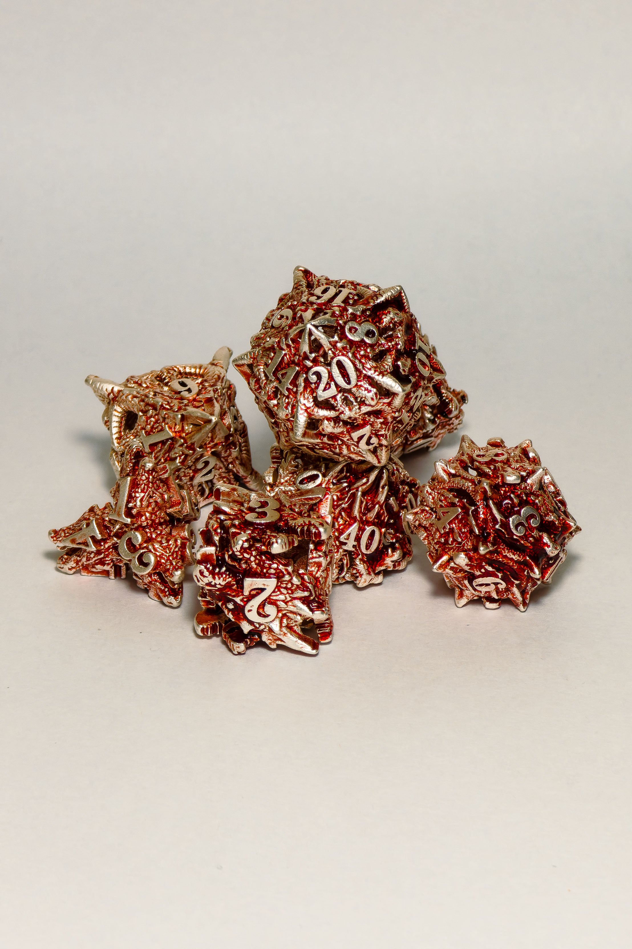 Set de 7 Dados Metálicos: 4Dragons