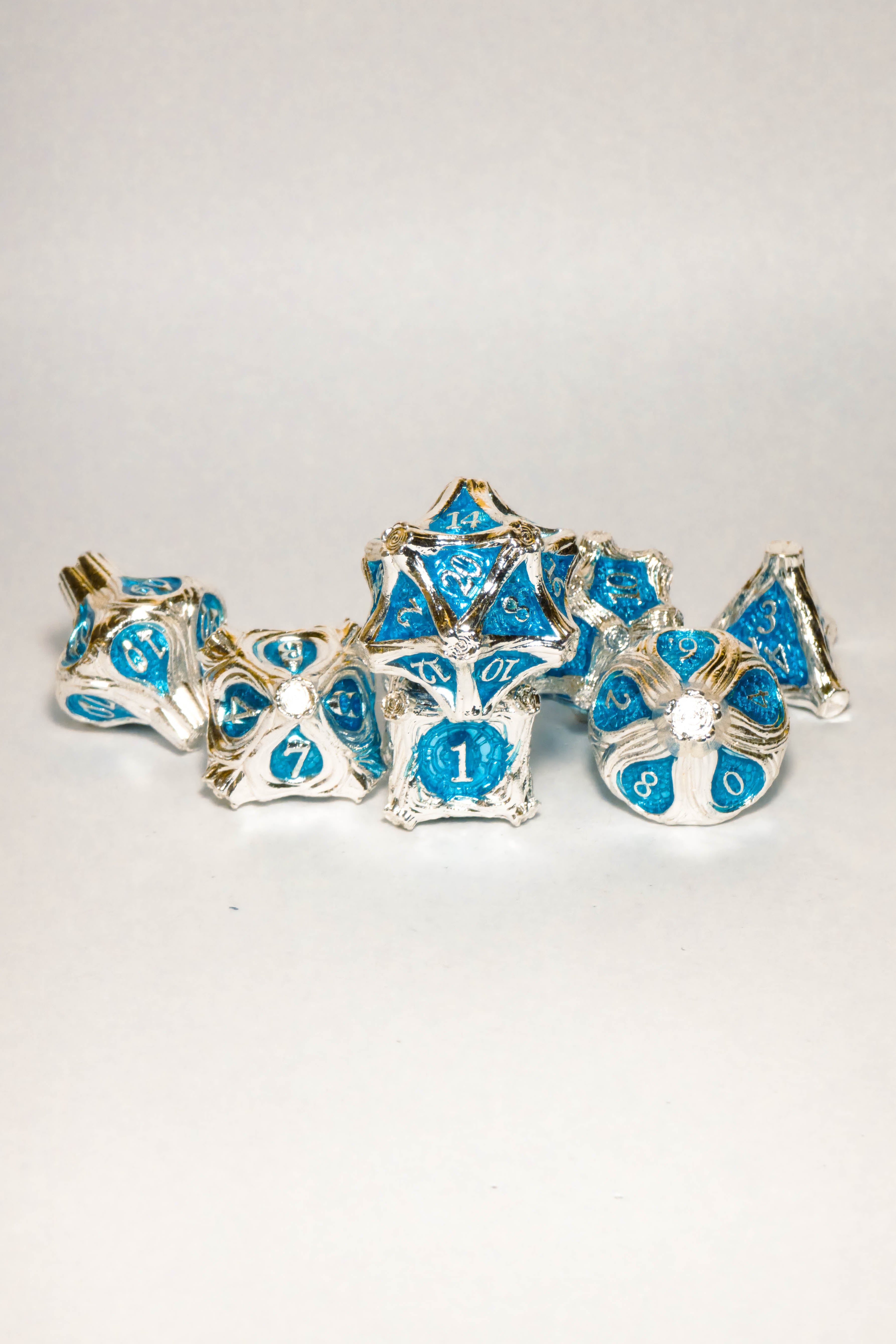 Set de 7 Dados Metálicos: Enraizados